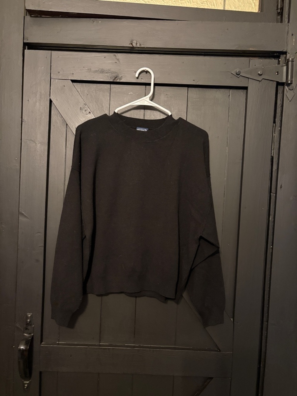 Black Women's Crewneck Sweater - Unbranded